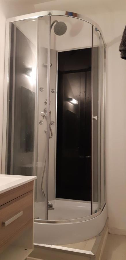 Guibert 19 Studio Combles Wifi Sweet Home Caudebec-les-Elbeuf المظهر الخارجي الصورة